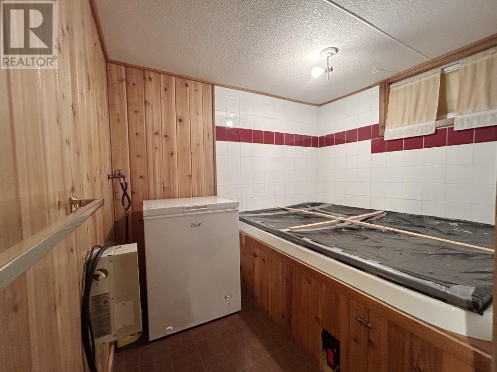 916-918 Victoria Avenue N, Fort Frances, Ontario  P9A 2E5 - Photo 23 - TB253576