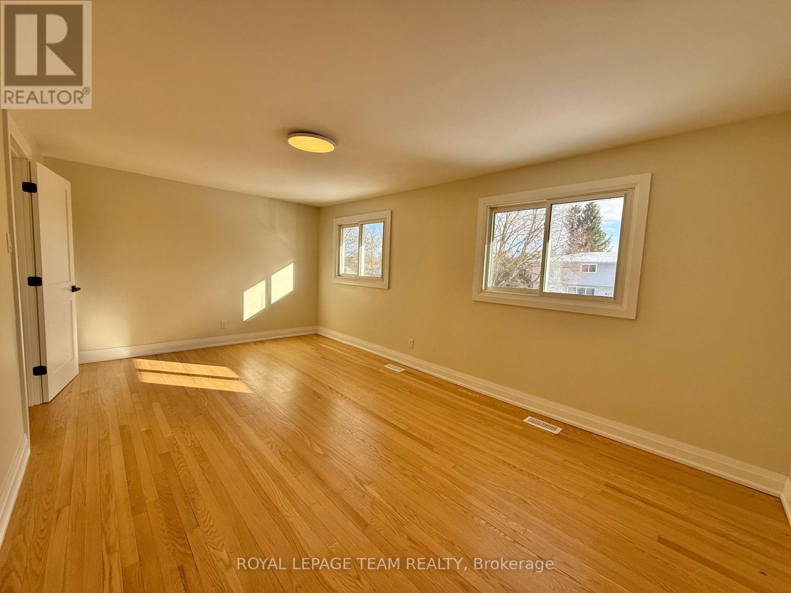 973 Eiffel Avenue, Ottawa, Ontario  K2C 0J3 - Photo 11 - X12609632