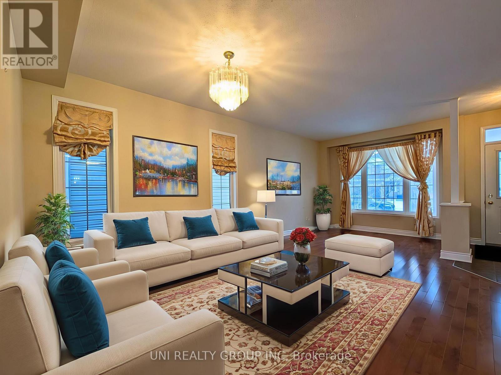 105 Cheyenne Way, Ottawa, Ontario  K2J 0E8 - Photo 2 - X12609656