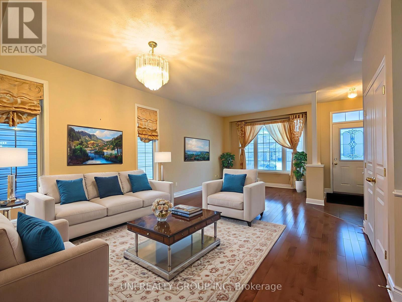 105 Cheyenne Way, Ottawa, Ontario  K2J 0E8 - Photo 4 - X12609656