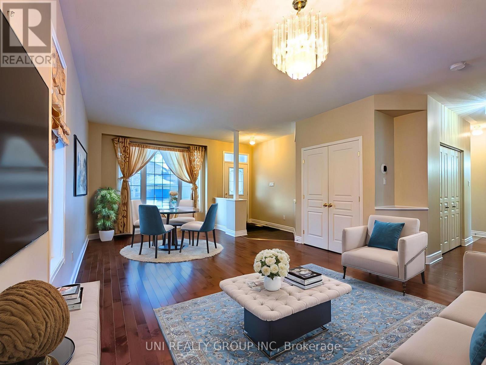 105 Cheyenne Way, Ottawa, Ontario  K2J 0E8 - Photo 5 - X12609656