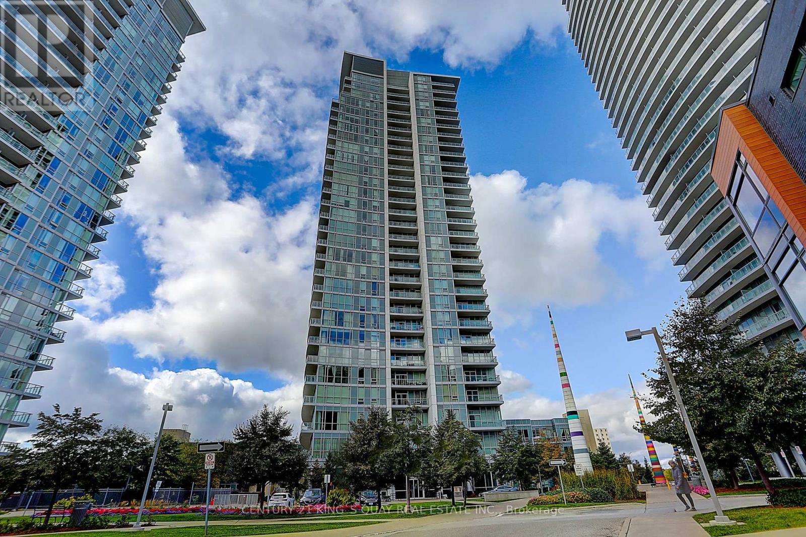 218 - 66 Forest Manor Road, Toronto (Henry Farm), Ontario  M2J 0B7 - Photo 3 - C12492822