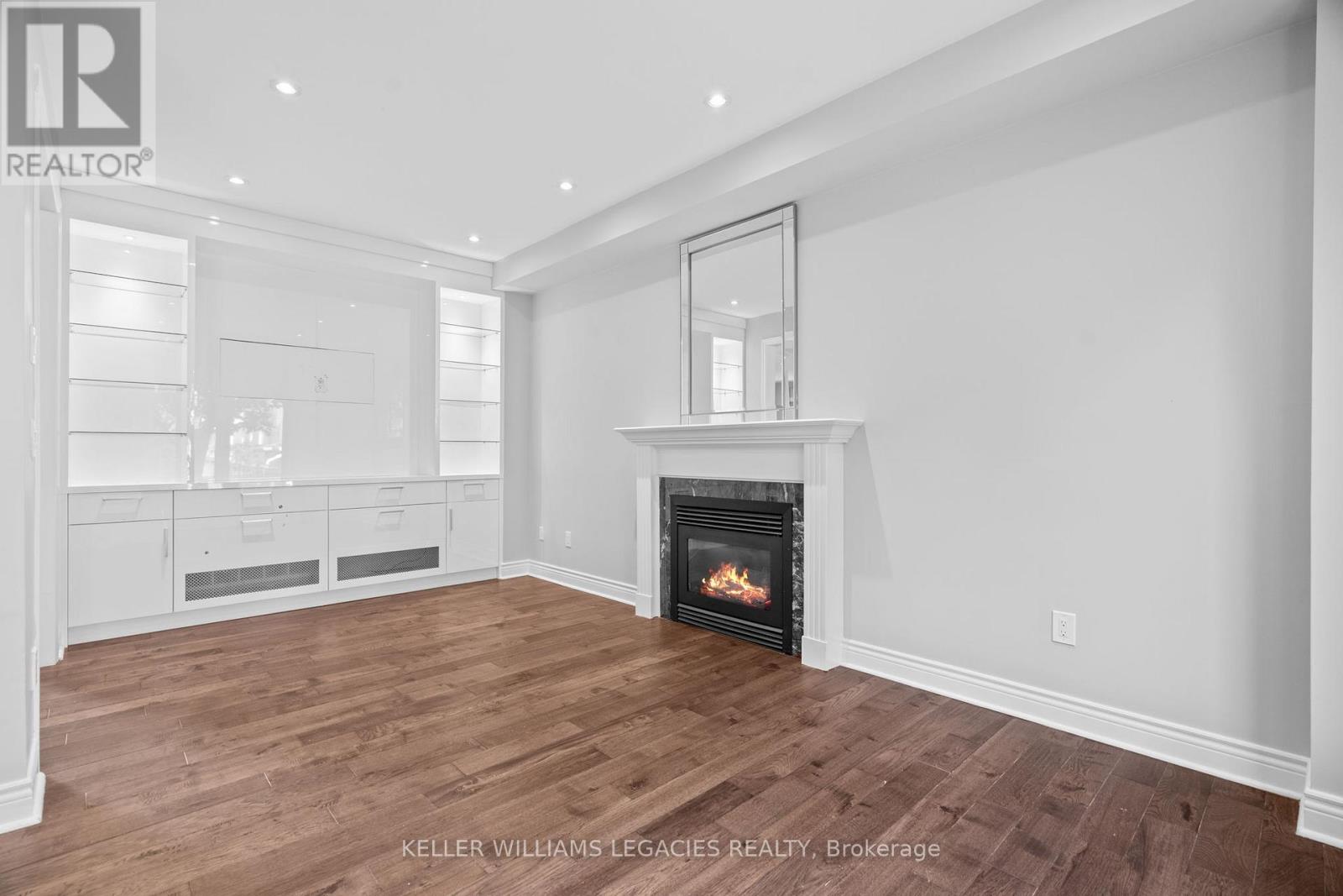 39 Michelle Drive, Vaughan, Ontario  L4L 9B8 - Photo 18 - N12513566