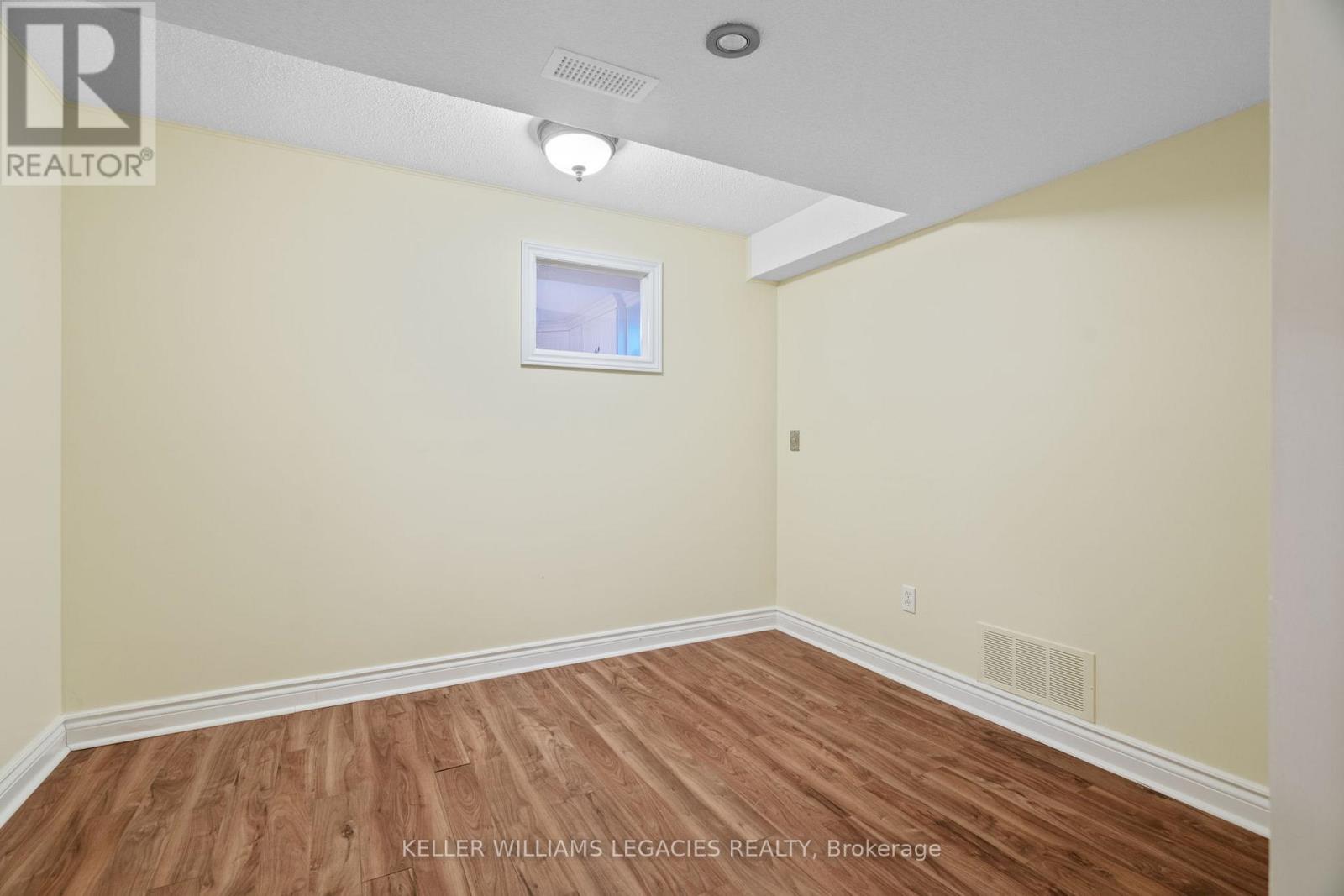 39 Michelle Drive, Vaughan, Ontario  L4L 9B8 - Photo 37 - N12513566