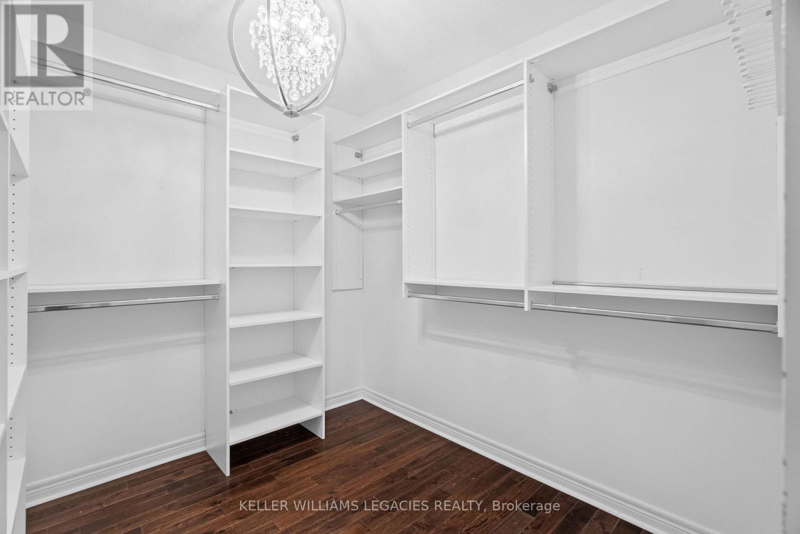 39 Michelle Drive, Vaughan, Ontario  L4L 9B8 - Photo 29 - N12513566