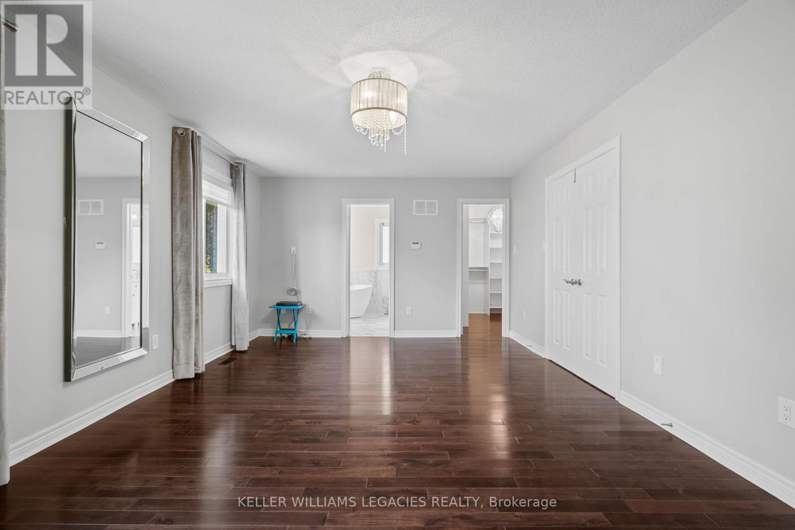 39 Michelle Drive, Vaughan, Ontario  L4L 9B8 - Photo 23 - N12513566