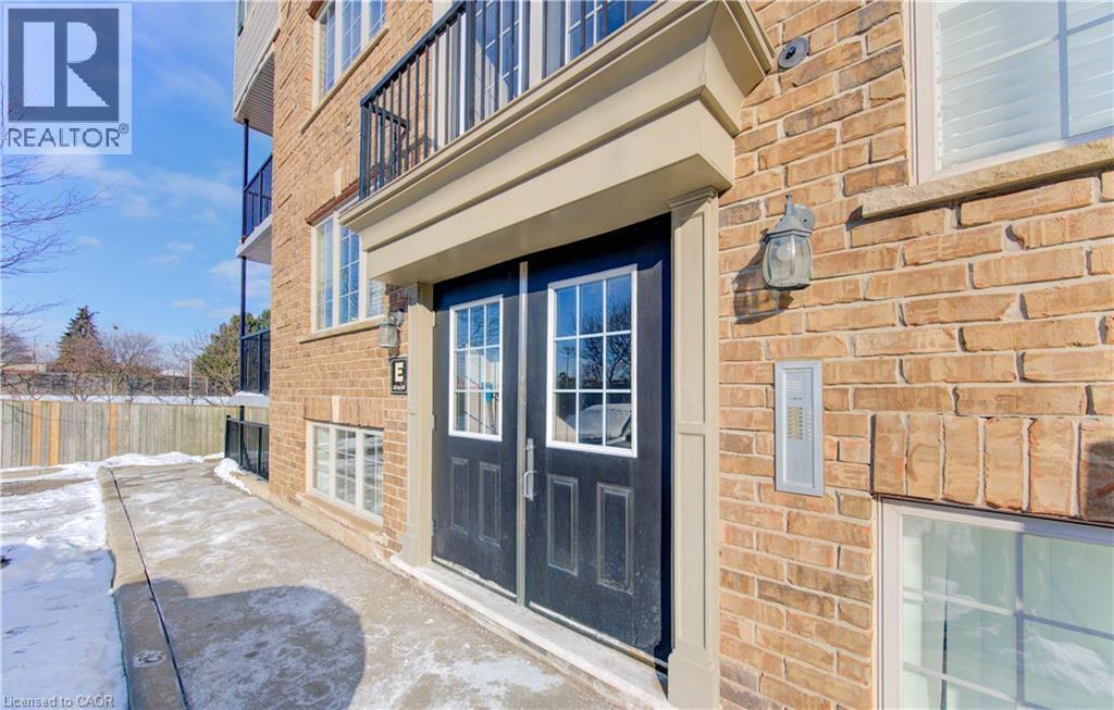 12 Holborn Drive Unit# E33, Kitchener, Ontario  N2A 0A4 - Photo 18 - 40792401