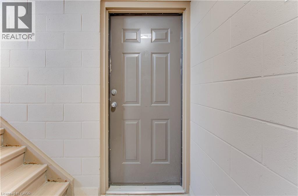 12 Holborn Drive Unit# E33, Kitchener, Ontario  N2A 0A4 - Photo 19 - 40792401