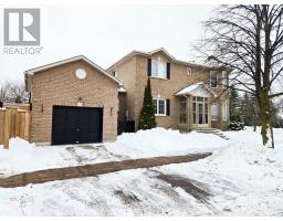 30 BRUCE CRESCENT, Barrie, Ontario