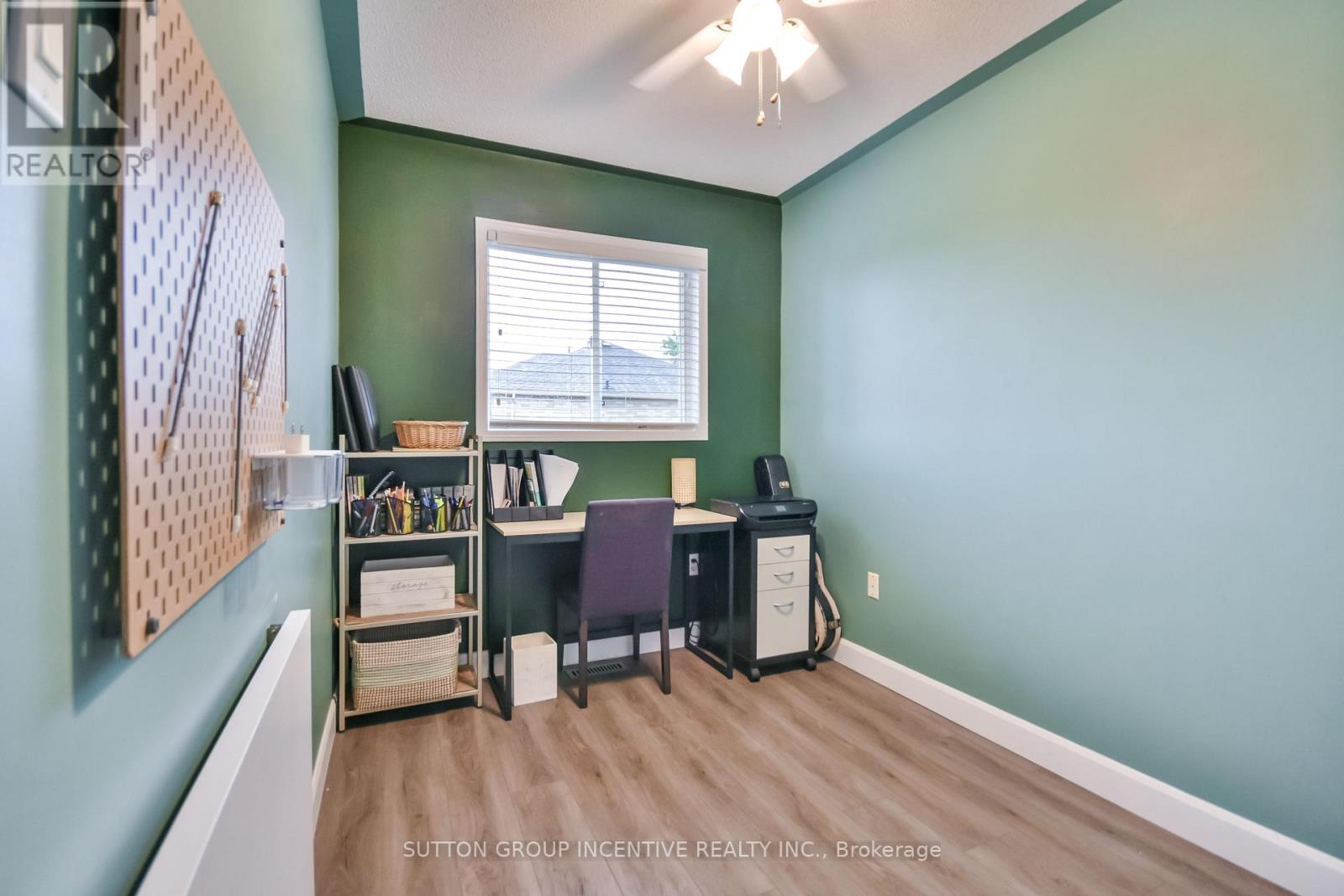 30 Bruce Crescent, Barrie (Bayshore), Ontario  L4N 8T8 - Photo 24 - S12543832