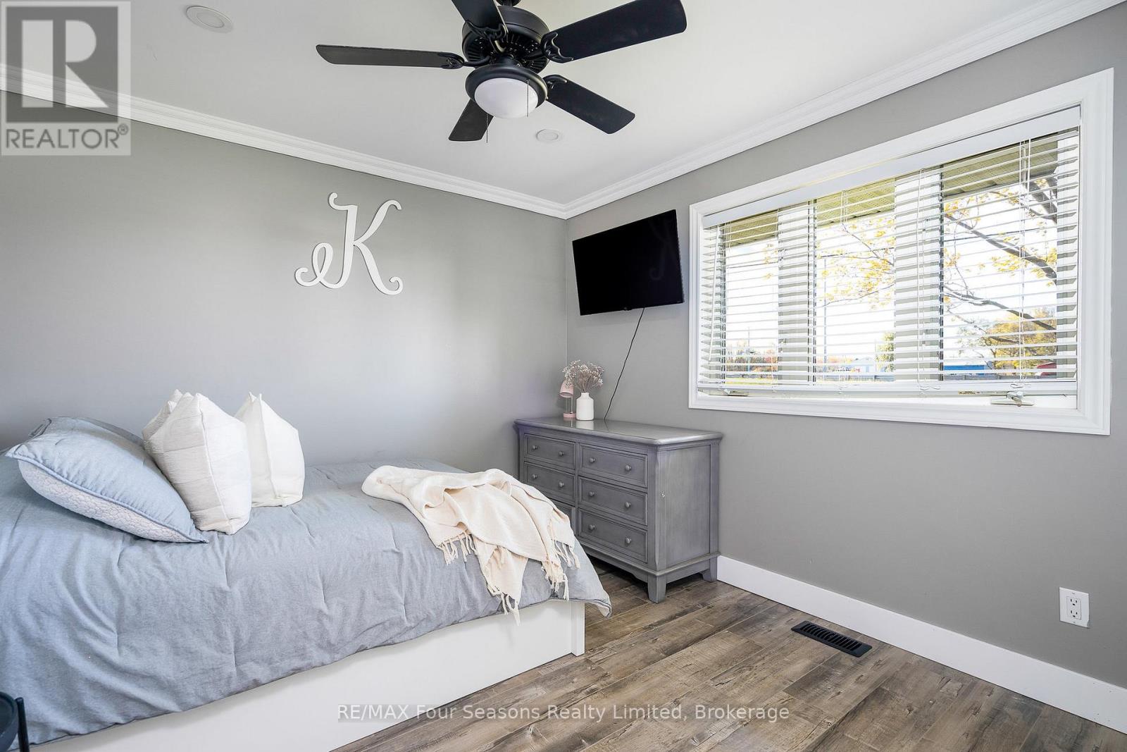 475 Lyons Court, Wasaga Beach, Ontario L9Z 1V1 - Photo 29 - S12609710