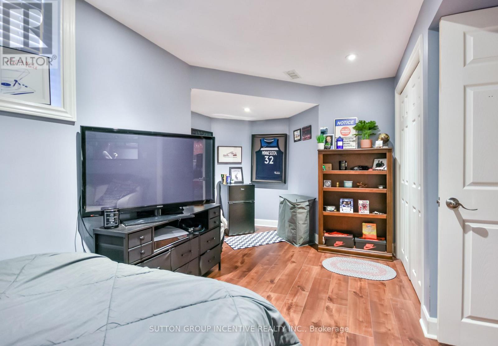 30 Bruce Crescent, Barrie (Bayshore), Ontario  L4N 8T8 - Photo 28 - S12543832