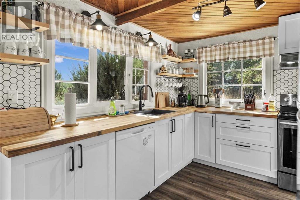 34540 Range Road 20, Rural Red Deer County, Alberta  T4G 0M9 - Photo 2 - A2258664