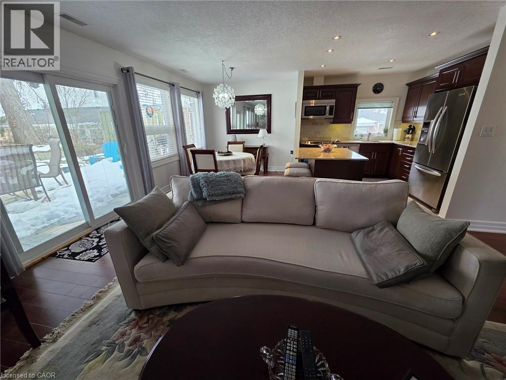 49 Bishop Reding Trail, Hamilton, Ontario  L9B 2L7 - Photo 10 - 40766210