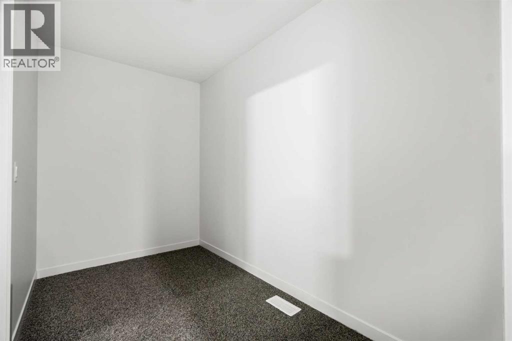 50 Heritage Heath, Cochrane, Alberta  T0T 0T0 - Photo 33 - A2262939