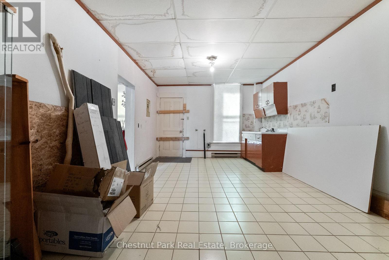 618 Berford Street, South Bruce Peninsula, Ontario  N0H 2T0 - Photo 32 - X12609680