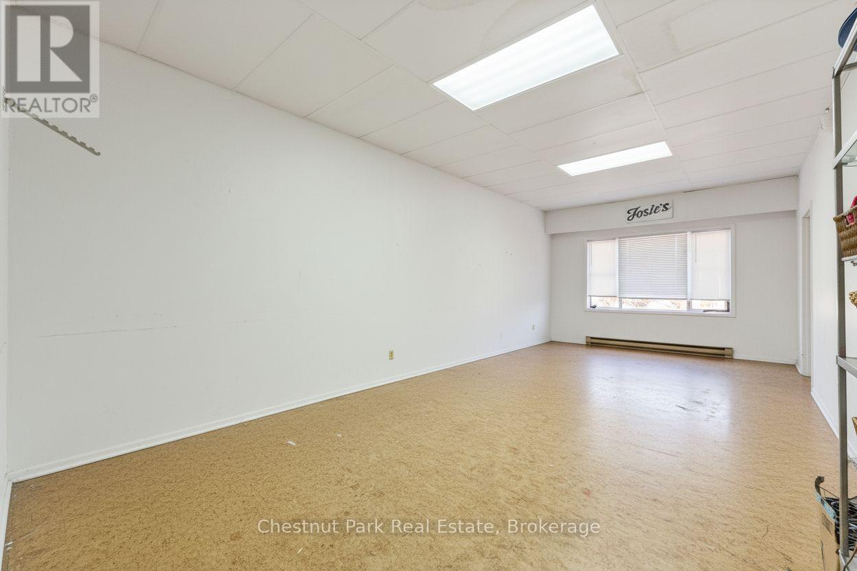 618 Berford Street, South Bruce Peninsula, Ontario  N0H 2T0 - Photo 38 - X12609680