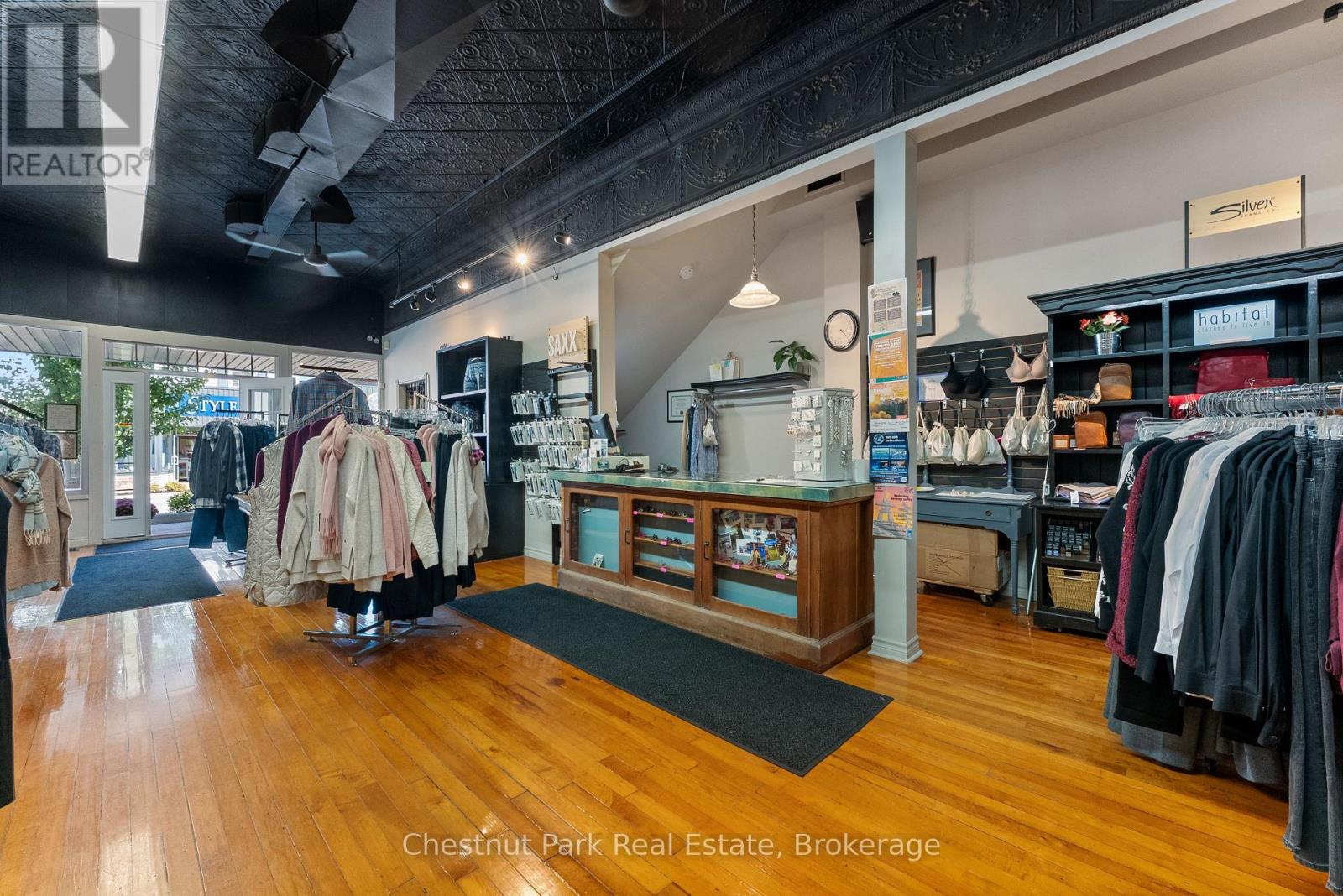 618 Berford Street, South Bruce Peninsula, Ontario  N0H 2T0 - Photo 9 - X12609680