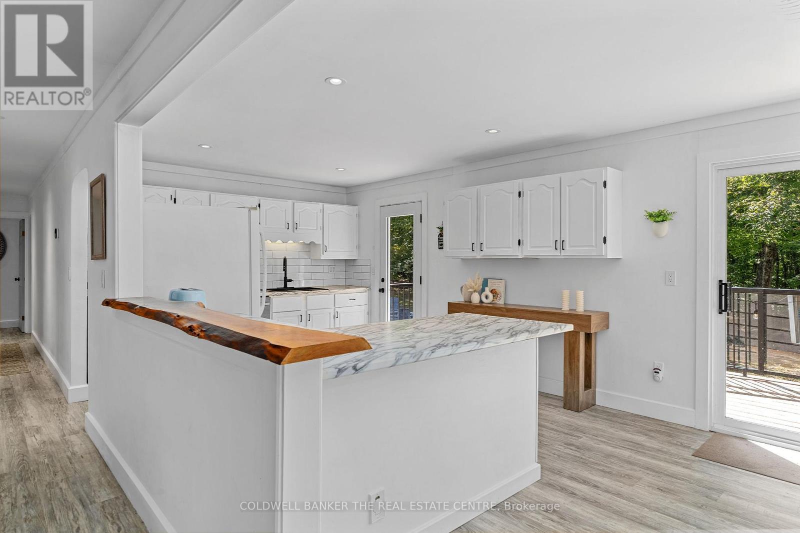 1100 Mortimers Point Road, Muskoka Lakes, Ontario  P0B 1J0 - Photo 9 - X12369288