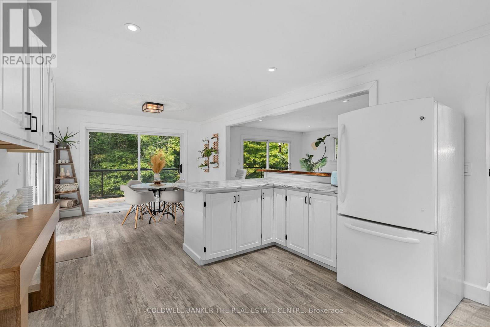 1100 Mortimers Point Road, Muskoka Lakes, Ontario  P0B 1J0 - Photo 7 - X12369288