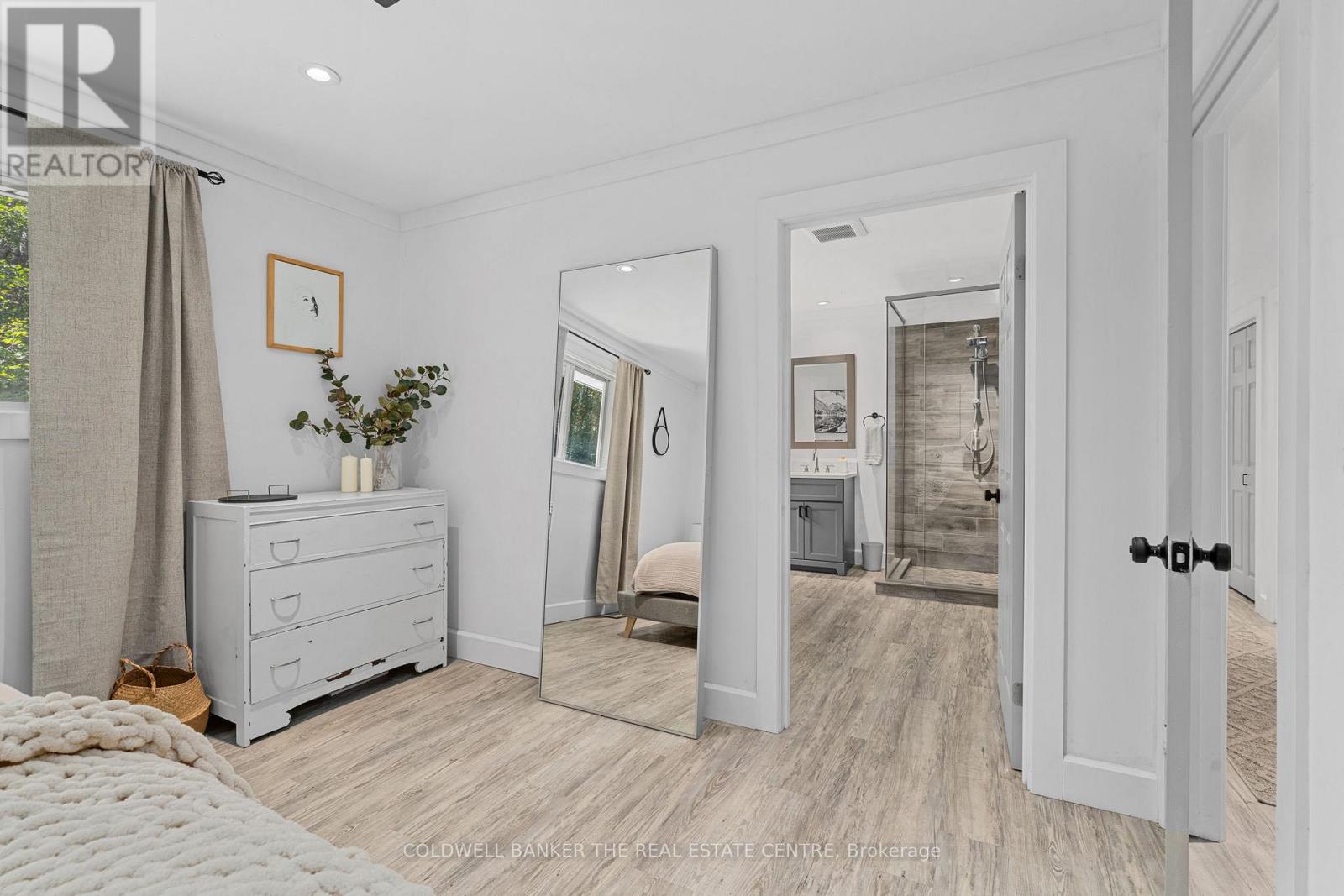 1100 Mortimers Point Road, Muskoka Lakes, Ontario  P0B 1J0 - Photo 18 - X12369288