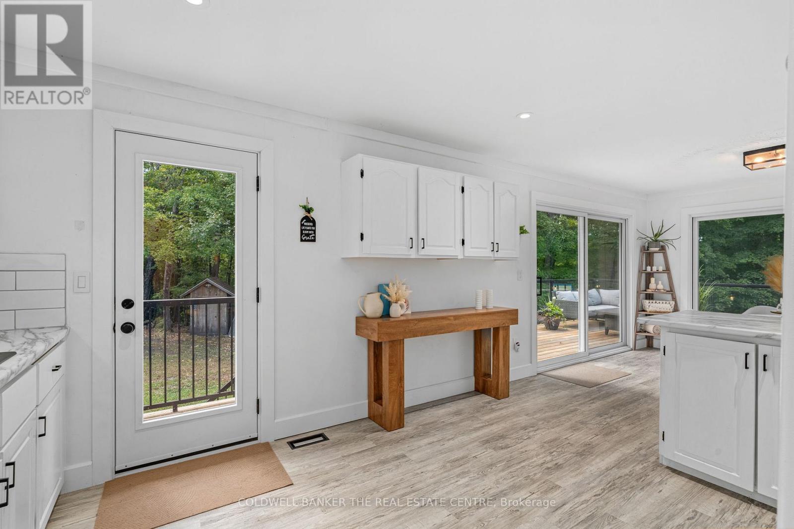 1100 Mortimers Point Road, Muskoka Lakes, Ontario  P0B 1J0 - Photo 8 - X12369288