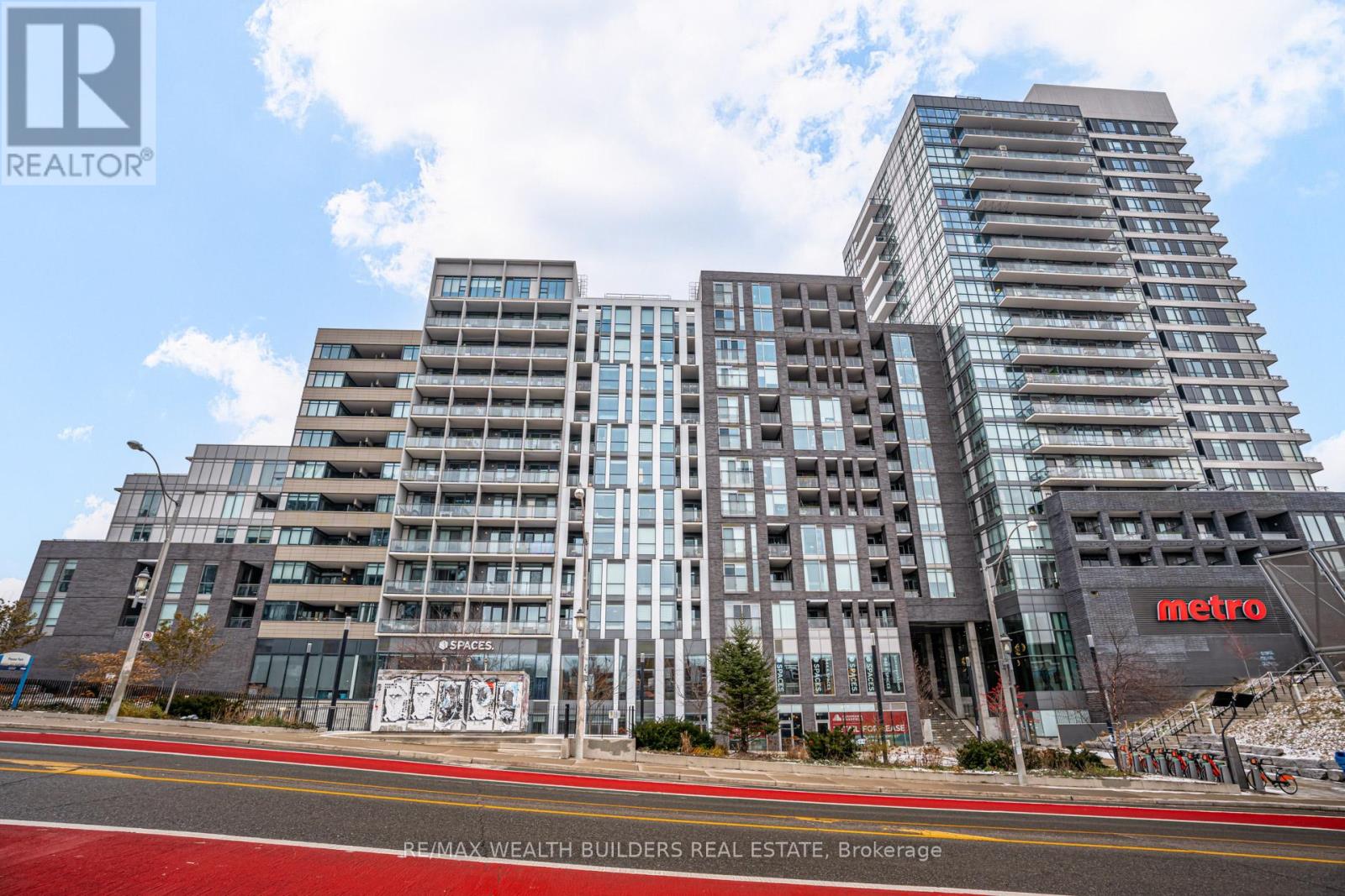 929 - 20 Minowan Miikan Lane, Toronto (Little Portugal), Ontario  M6J 1M3 - Photo 20 - C12609606