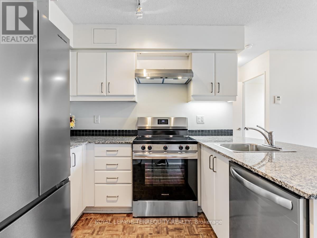 1111 - 33 Sheppard Avenue E, Toronto (Willowdale East), Ontario  M2N 7K1 - Photo 4 - C12609618