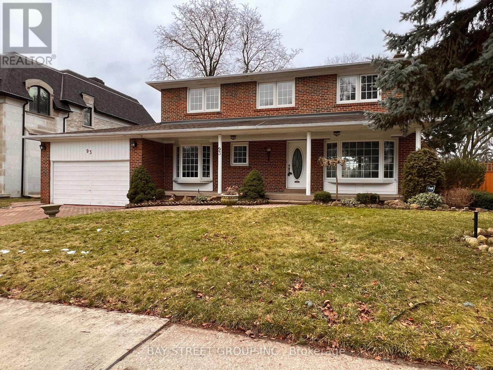 93 LORD SEATON ROAD, Toronto, Ontario