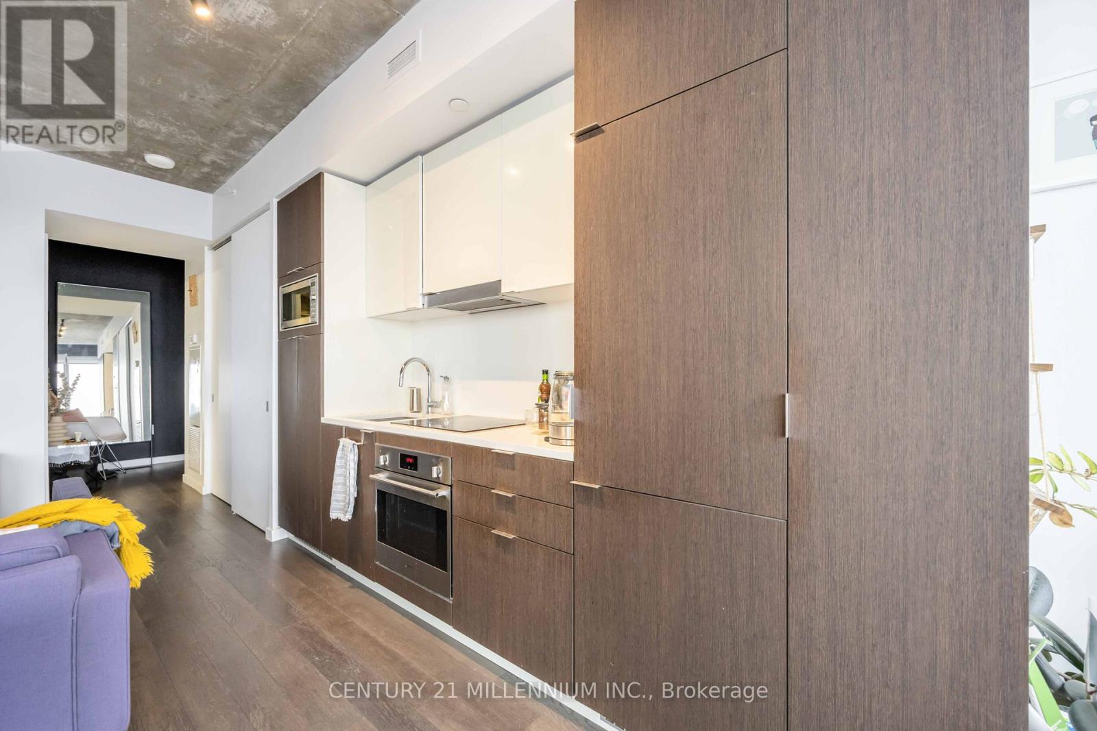 2409 - 170 Bayview Avenue, Toronto (Moss Park), Ontario  M5A 0M4 - Photo 10 - C12609660