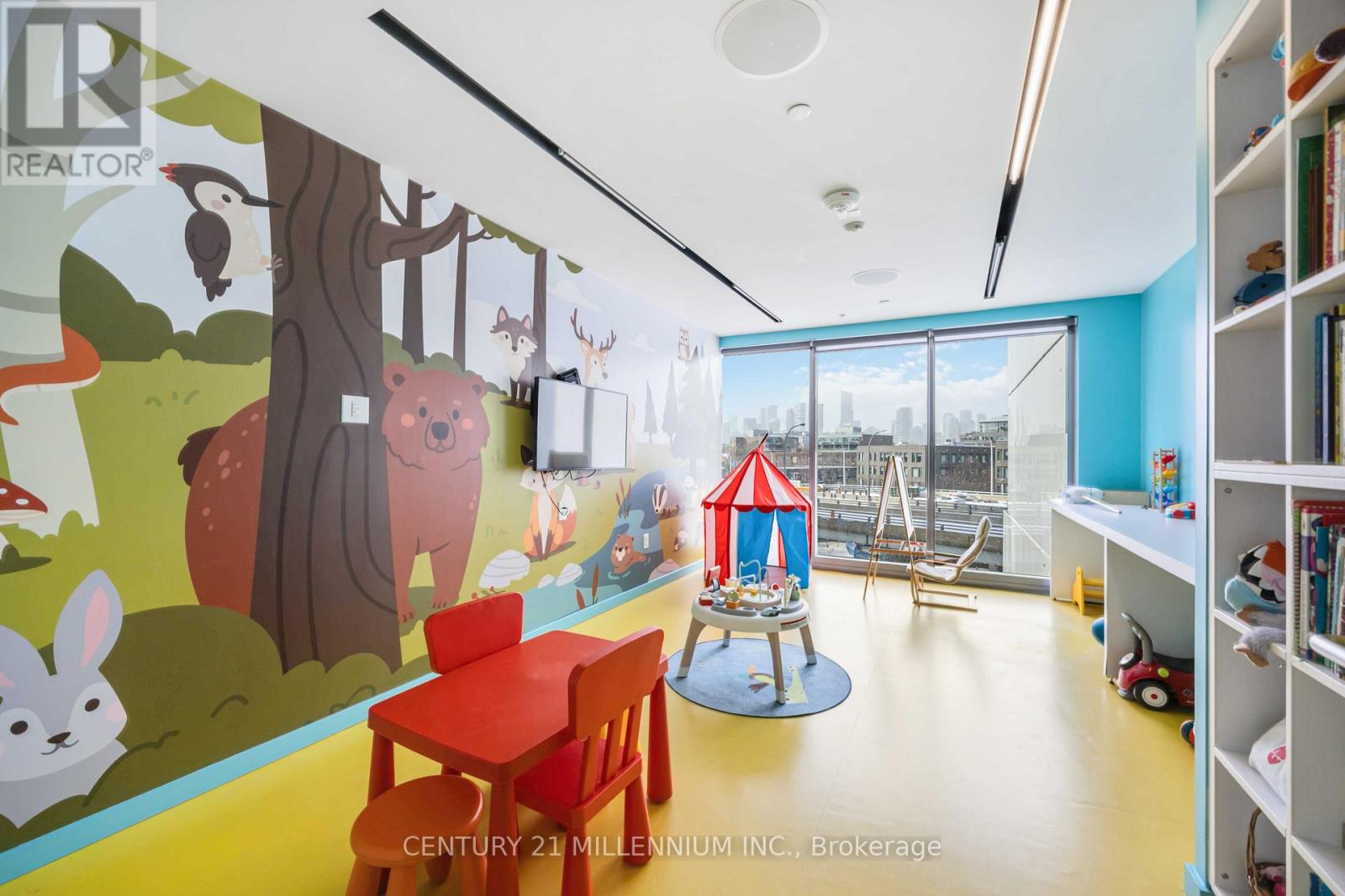 2409 - 170 Bayview Avenue, Toronto (Moss Park), Ontario  M5A 0M4 - Photo 25 - C12609660