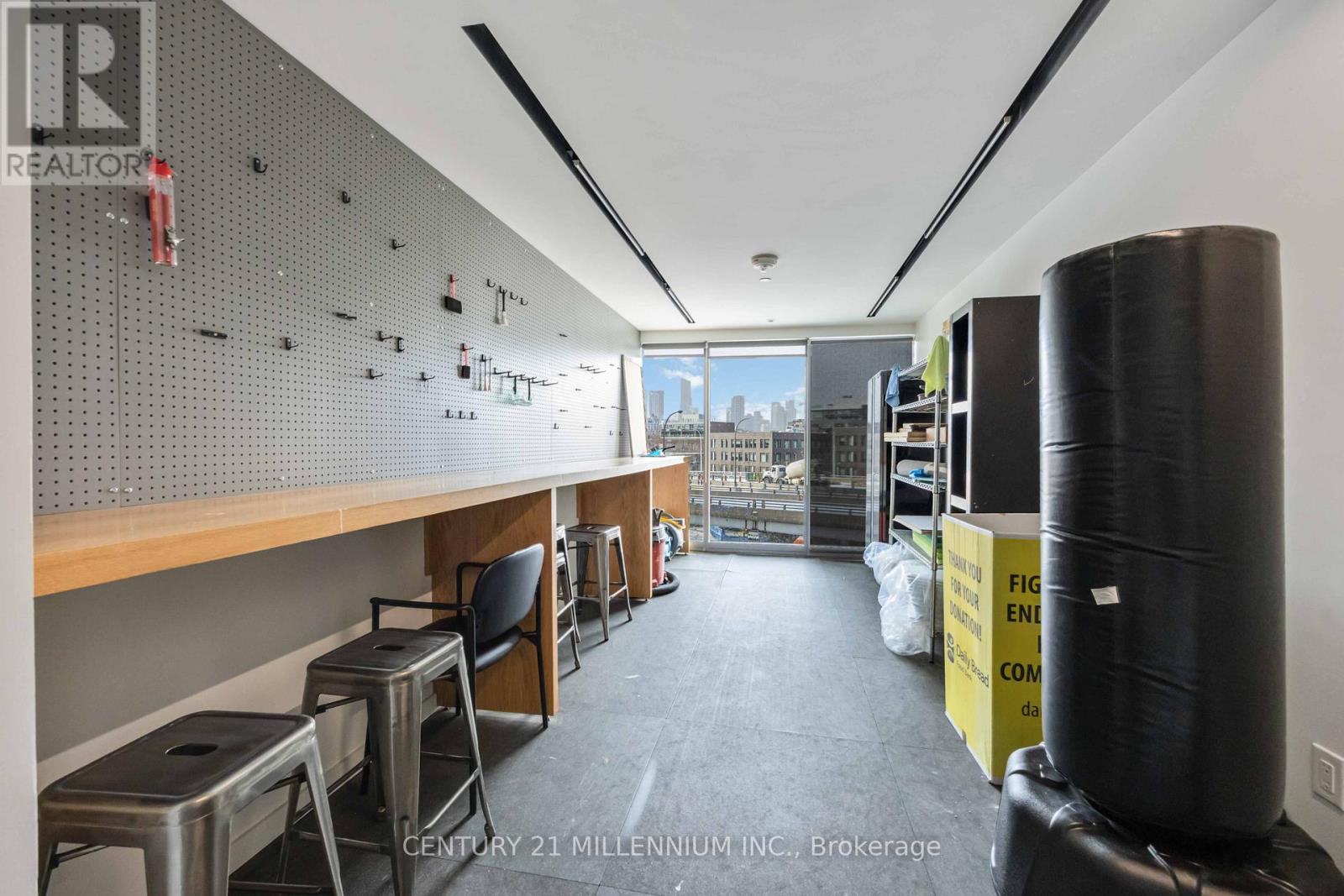 2409 - 170 Bayview Avenue, Toronto (Moss Park), Ontario  M5A 0M4 - Photo 26 - C12609660