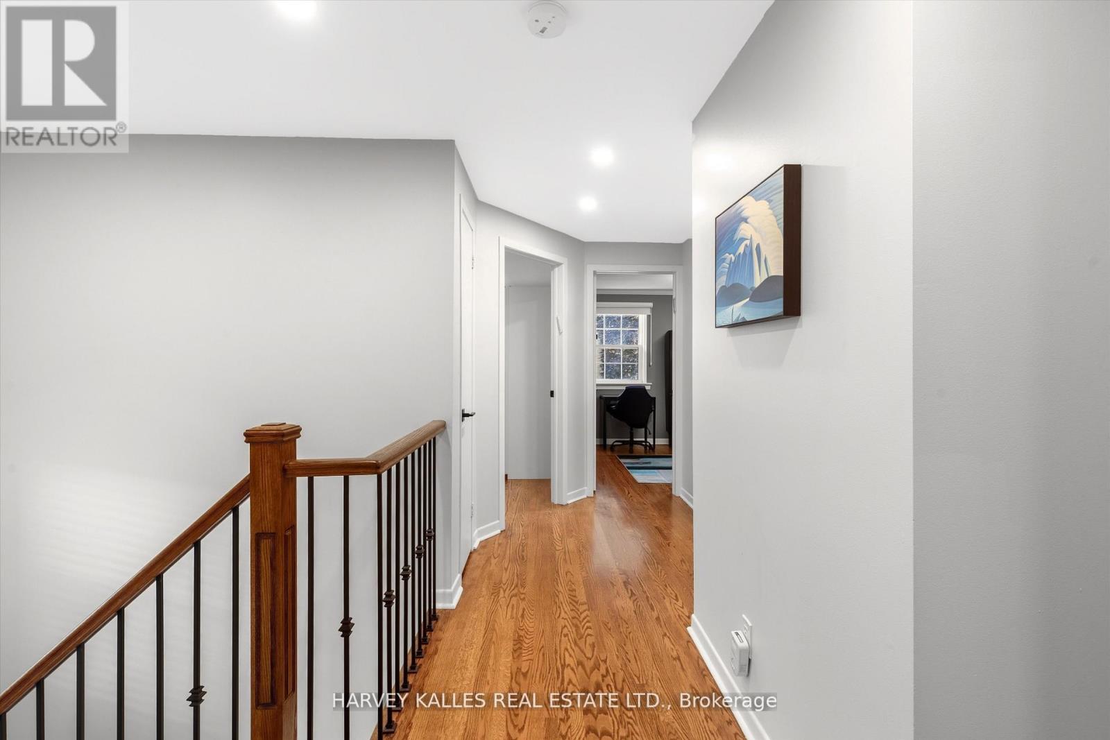 18 Farmstead Road, Toronto (St. Andrew-Windfields), Ontario  M2L 2G2 - Photo 12 - C12609676