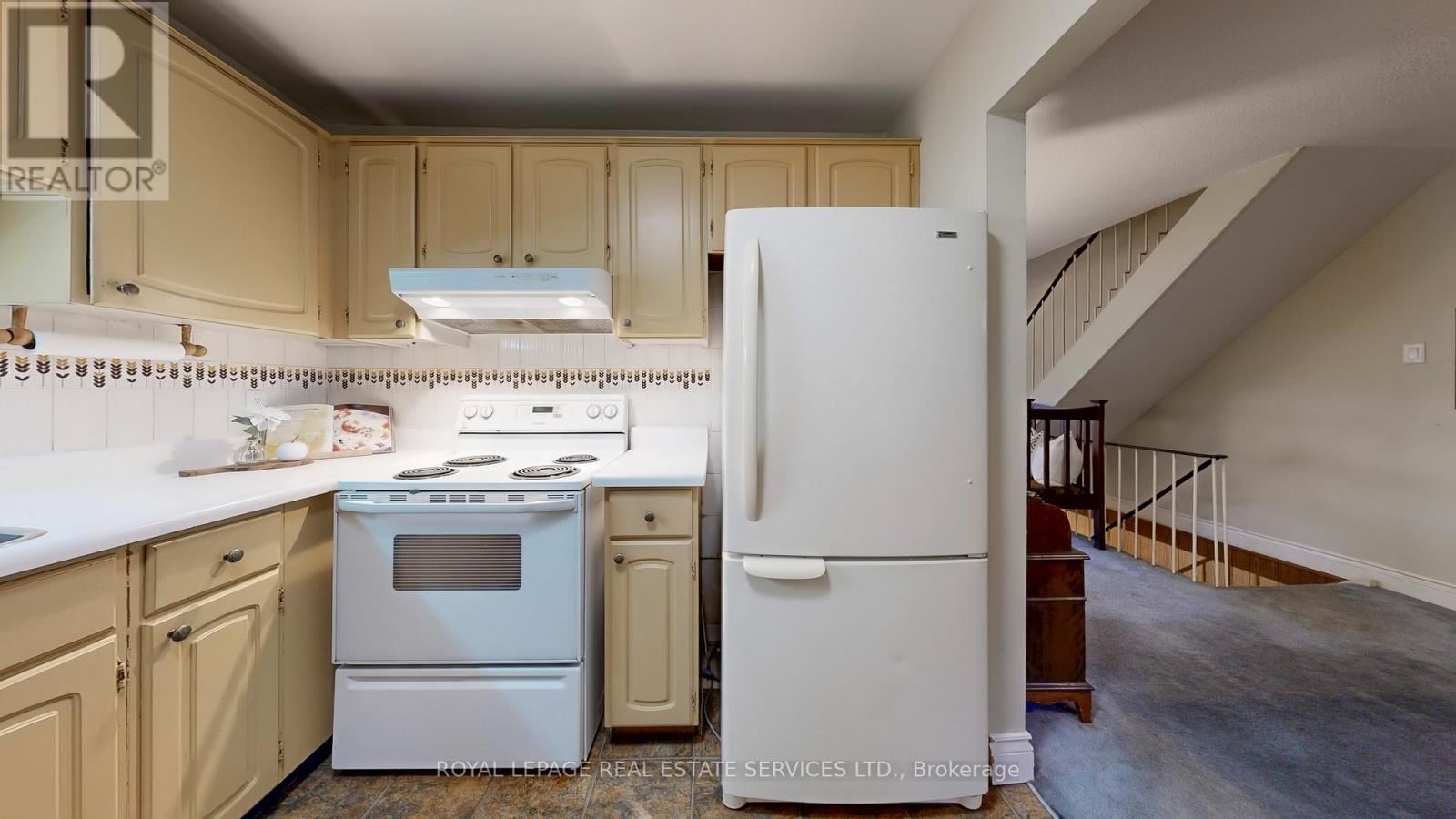 33 - 9 Plum Tree Way, Toronto (Westminster-Branson), Ontario  M2R 3J1 - Photo 10 - C12609706