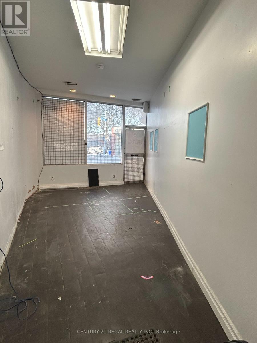 540 Oakwood Avenue, Toronto, Ontario  M6E 2X3 - Photo 3 - C12596296