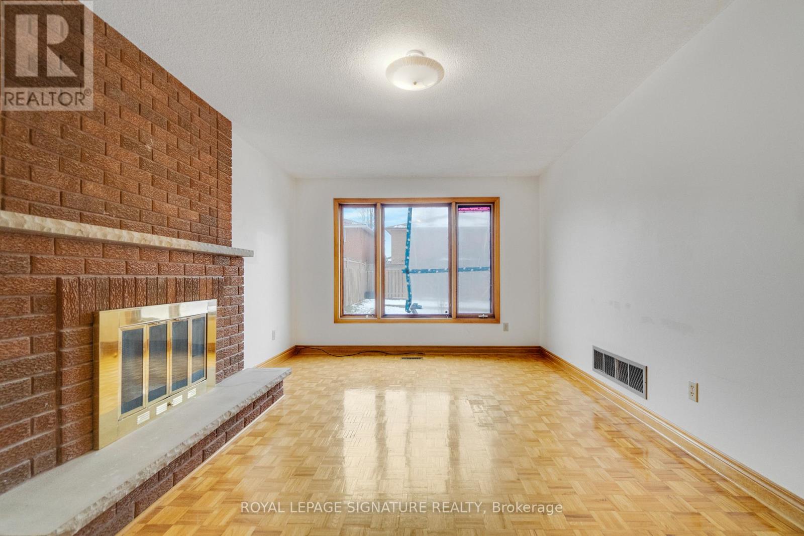 71 Marieta Street, Vaughan (East Woodbridge), Ontario  L4L 7T2 - Photo 14 - N12609332