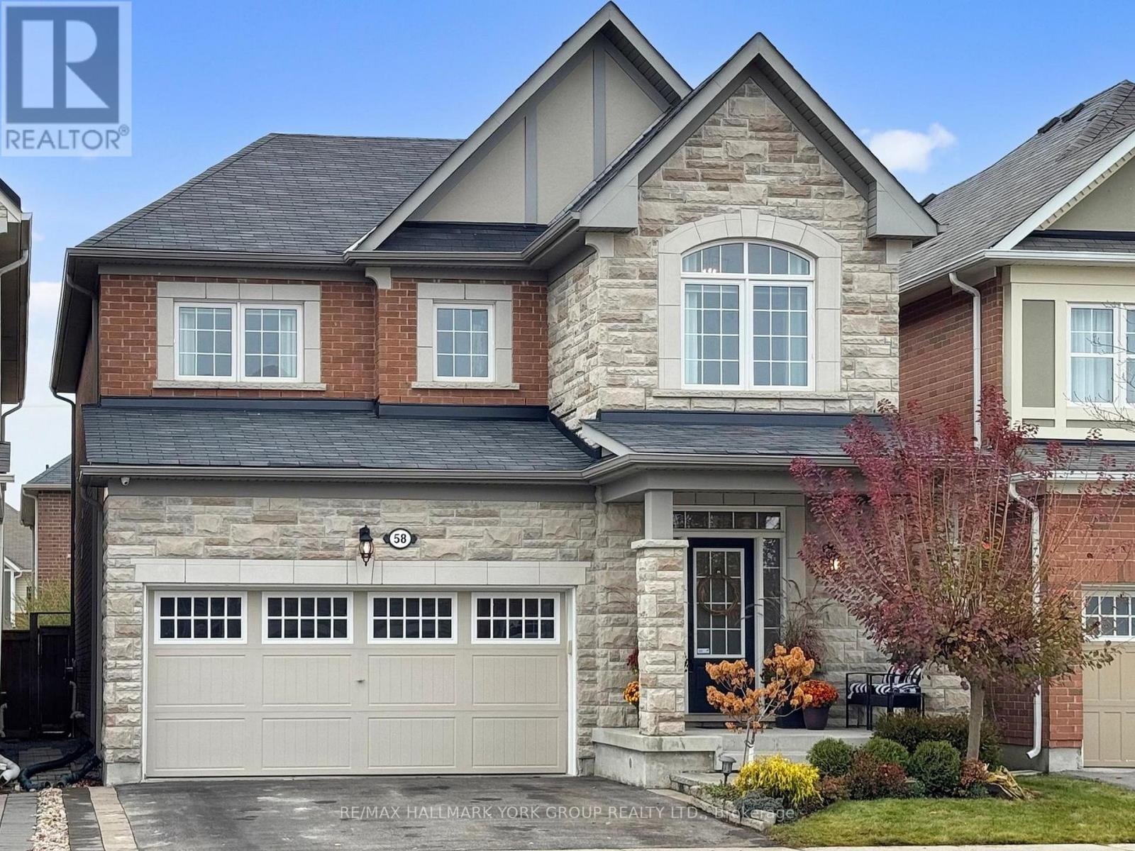 58 CLIFFORD DALTON DRIVE, Aurora, Ontario