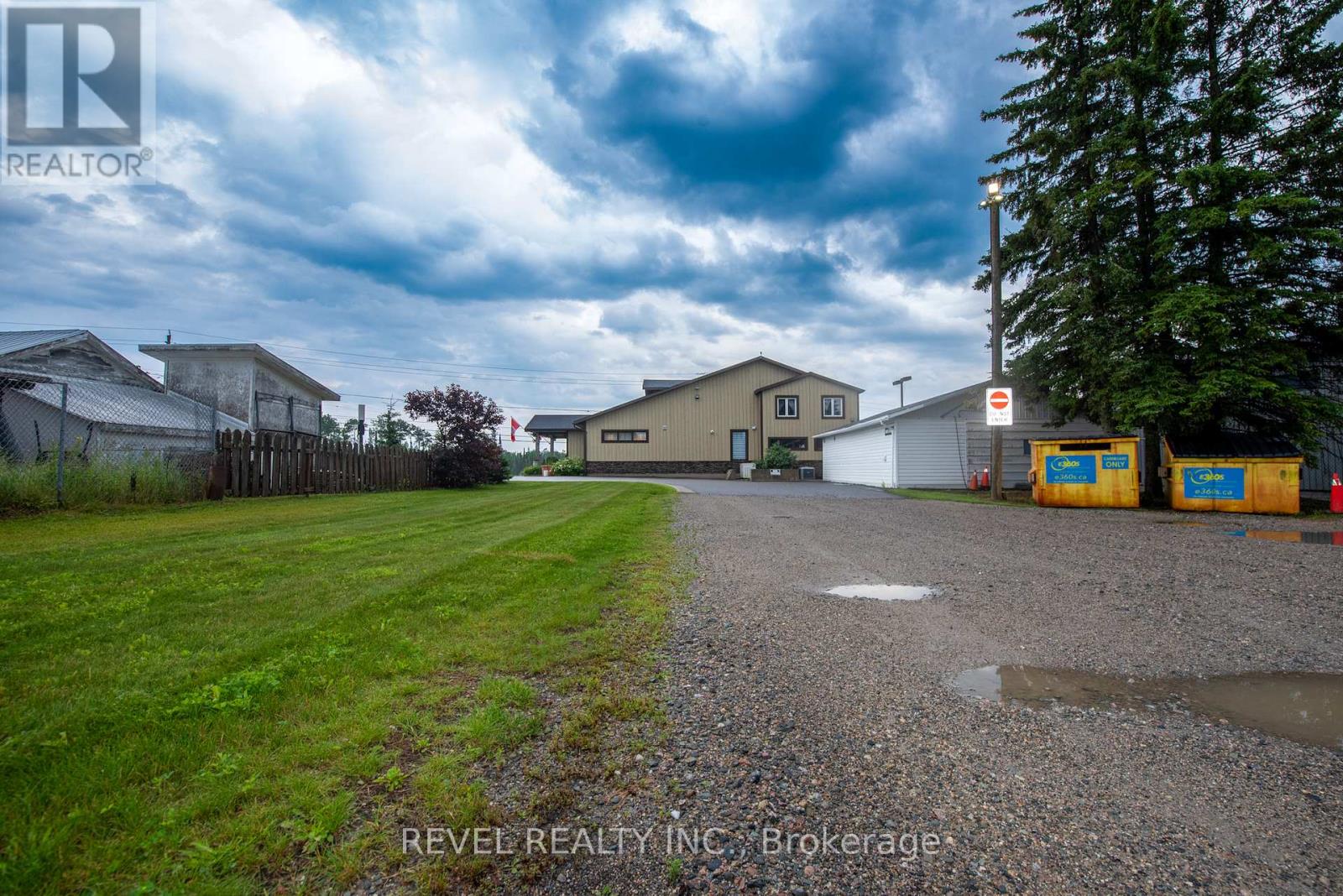 1086 Riverside Drive, Timmins (Mtj - Main Area), Ontario  P4R 1A2 - Photo 6 - T12609686