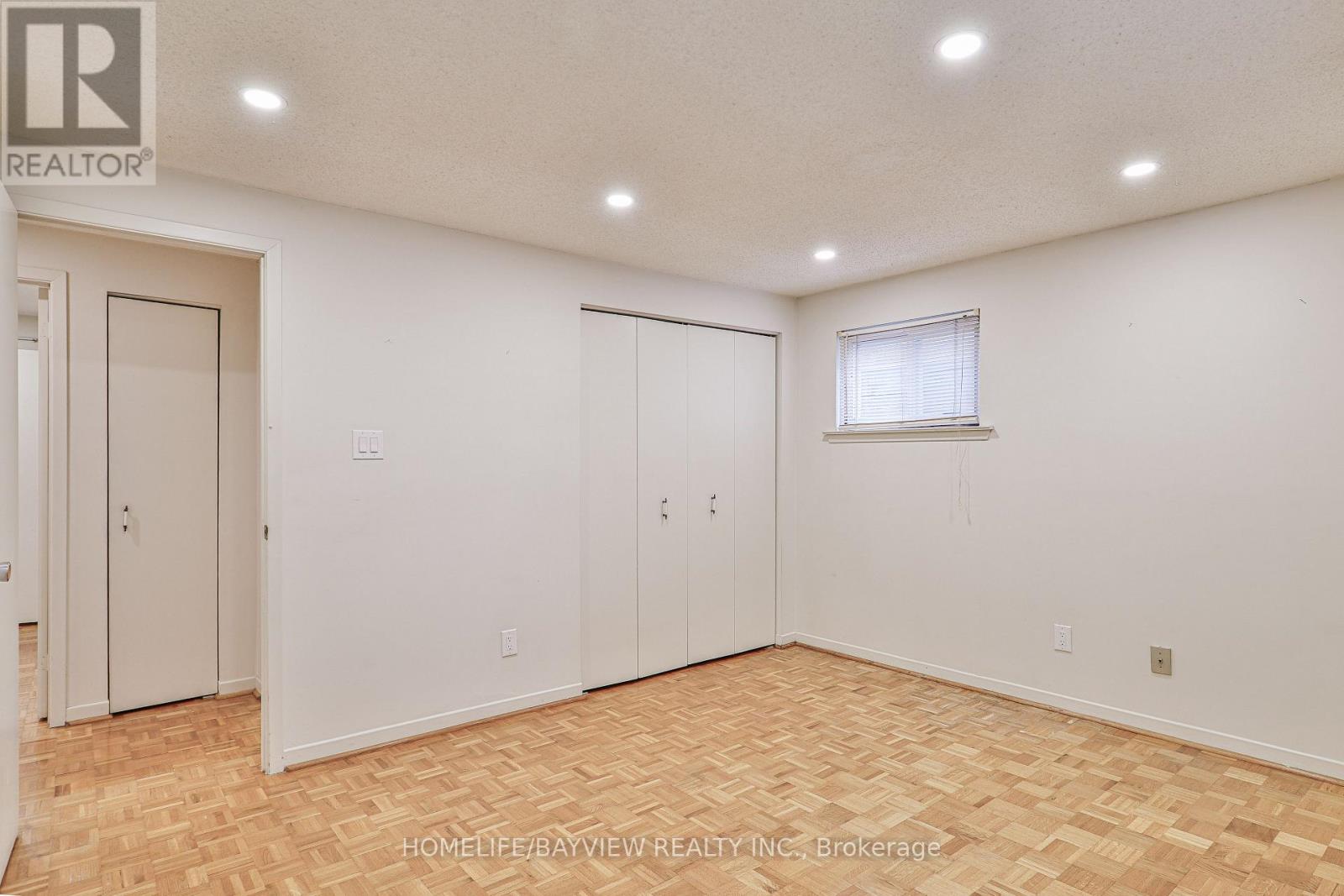 32 Penwick Crescent, Richmond Hill, Ontario  L4C 5B4 - Photo 17 - N12609728