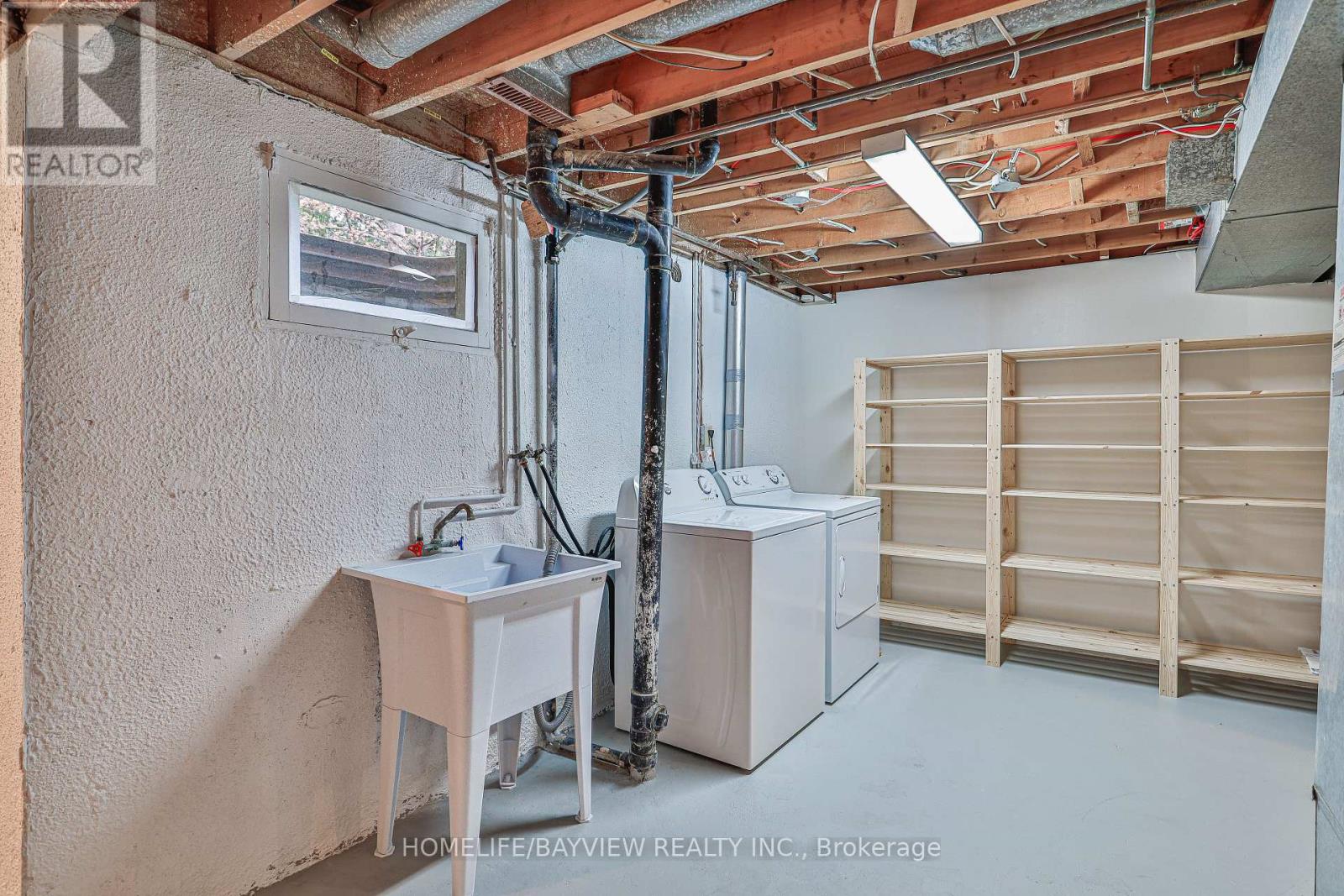 32 Penwick Crescent, Richmond Hill, Ontario  L4C 5B4 - Photo 23 - N12609728