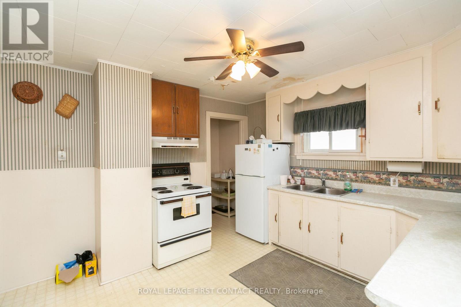 315 Grenville Avenue, Orillia, Ontario  L3V 2X7 - Photo 10 - S12609648