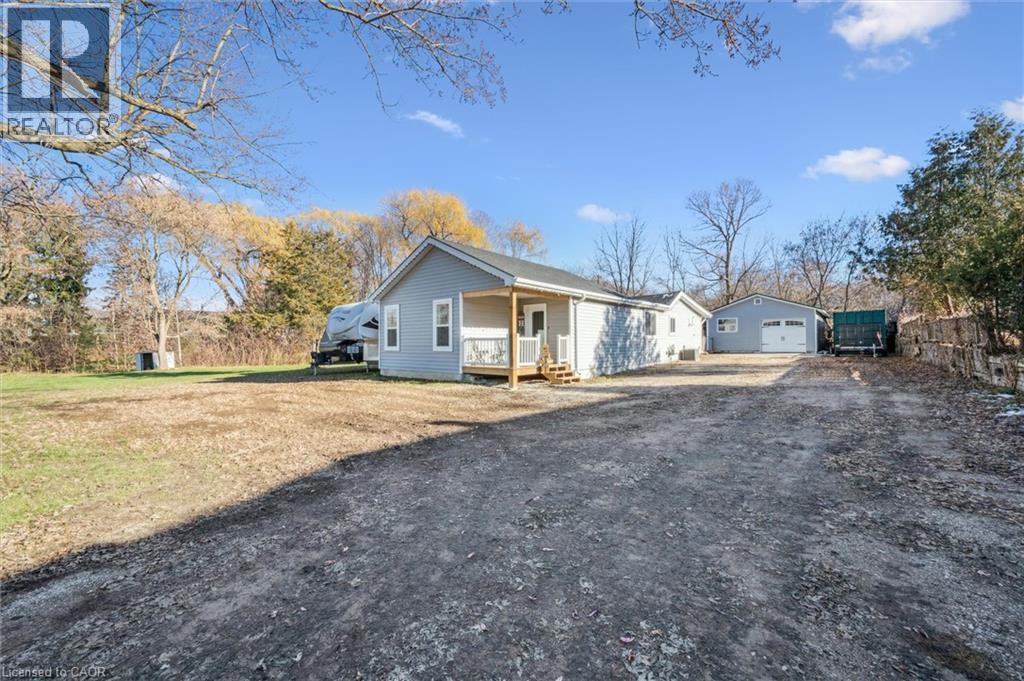 584038 Beachville Road, Ingersoll, Ontario  N5C 3J5 - Photo 2 - 40789006