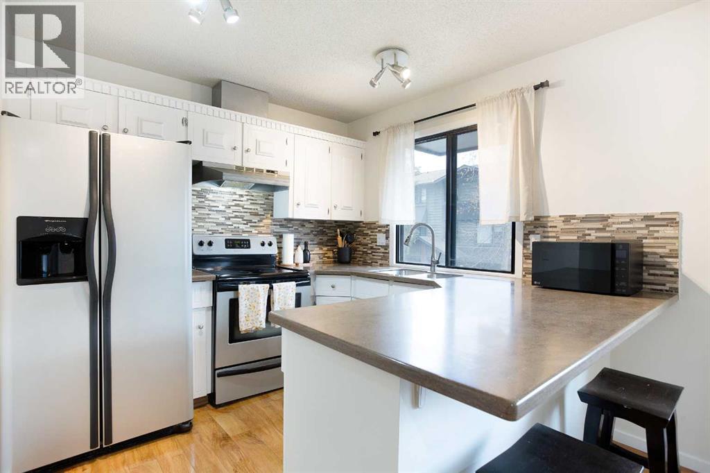 54, 10030 Oakmoor Way Sw, Calgary, Alberta  T2V 4S8 - Photo 9 - A2268494