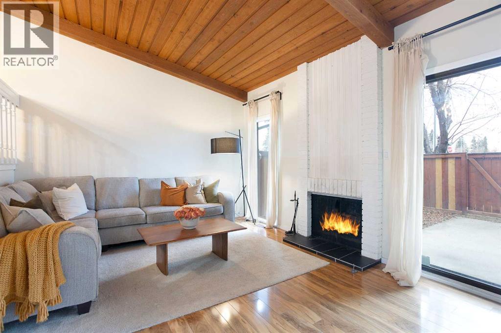 54, 10030 Oakmoor Way SW, Calgary, Alberta