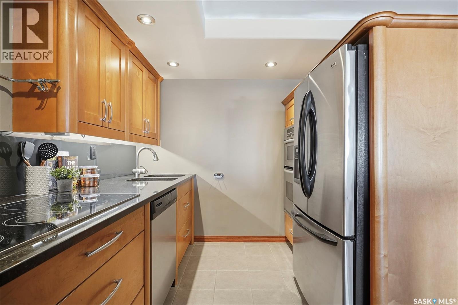 2504/2505 311 6th Avenue N, Saskatoon, Saskatchewan  S7K 7A9 - Photo 8 - SK025336