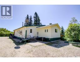 Hidden Meadows Resort and Liquor Kipabiskau Lake