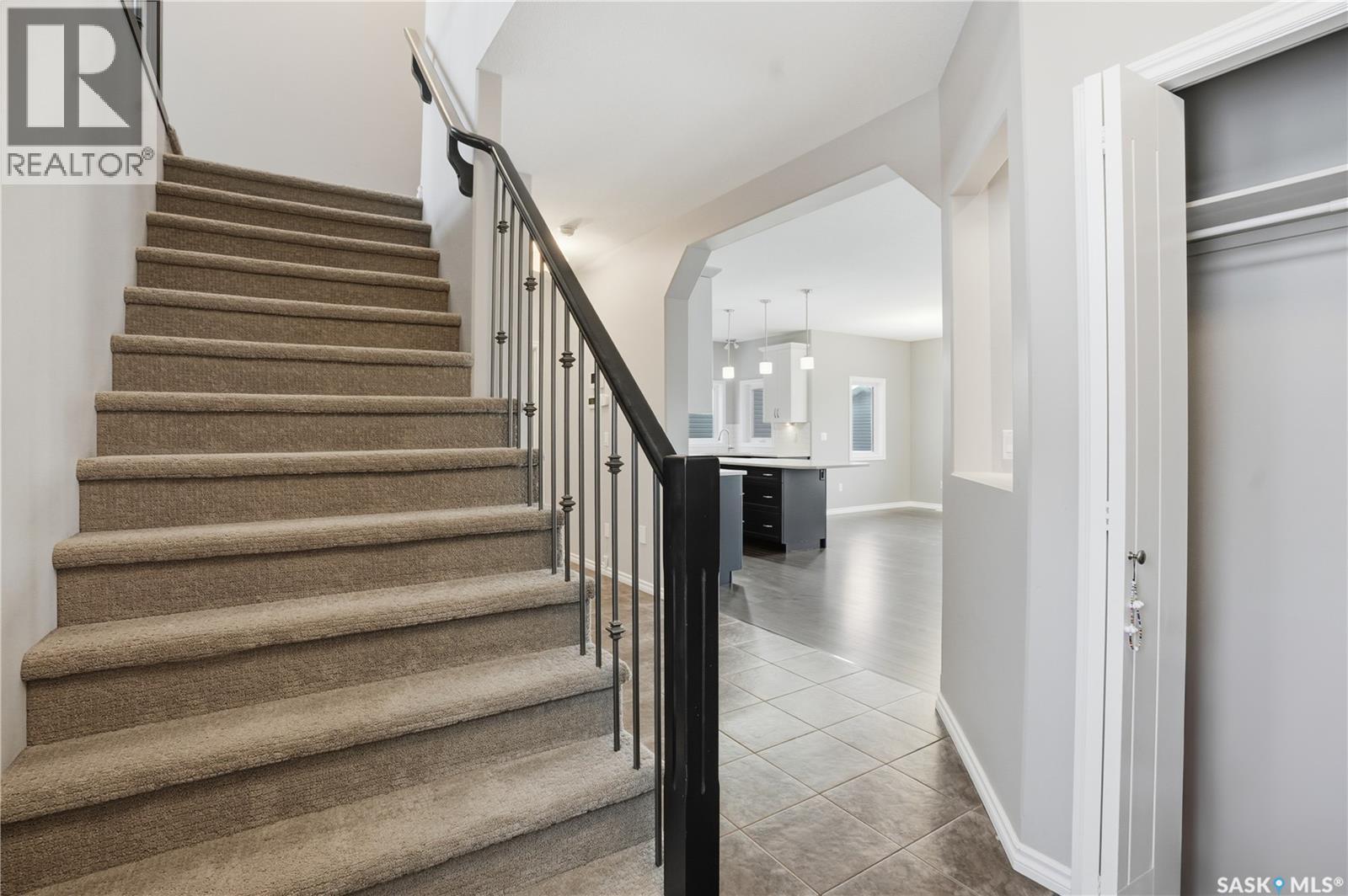 1107 Werschner Crescent, Saskatoon, Saskatchewan  S7V 0G8 - Photo 5 - SK025315