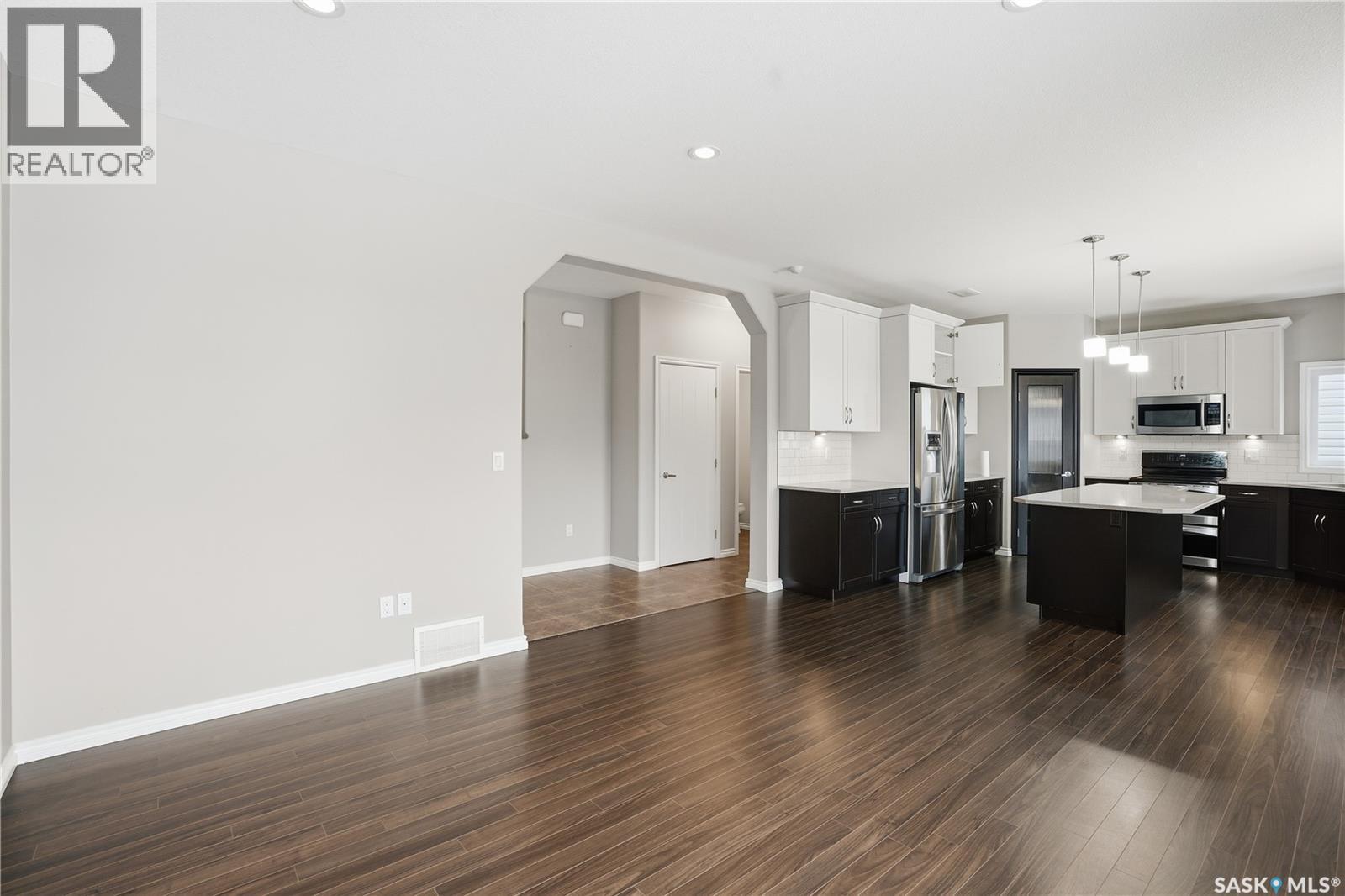 1107 Werschner Crescent, Saskatoon, Saskatchewan  S7V 0G8 - Photo 9 - SK025315