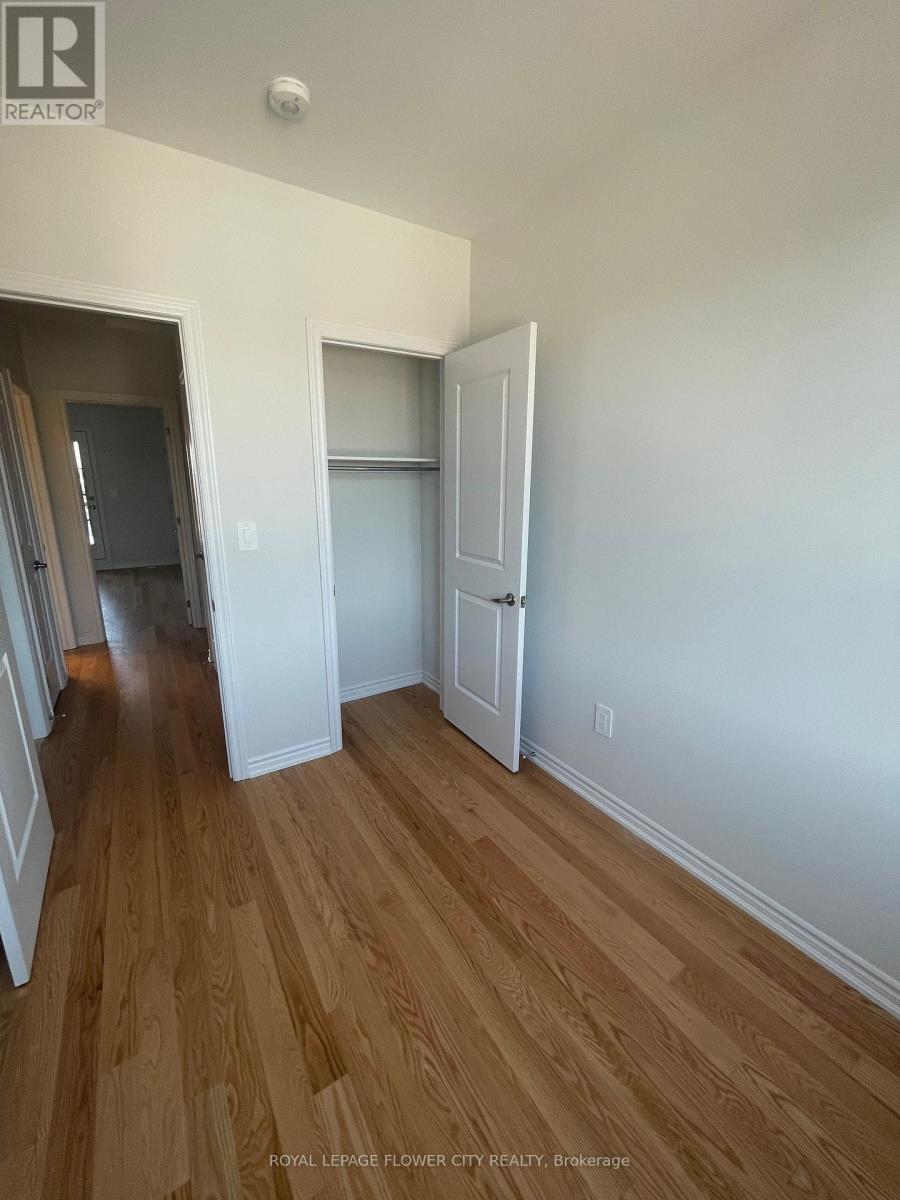 5993 Saigon Street, Mississauga, Ontario  L5V 3B2 - Photo 15 - W12609612