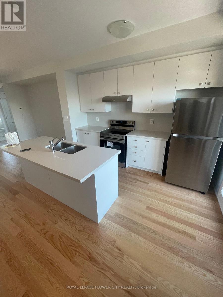 5993 Saigon Street, Mississauga, Ontario  L5V 3B2 - Photo 7 - W12609612